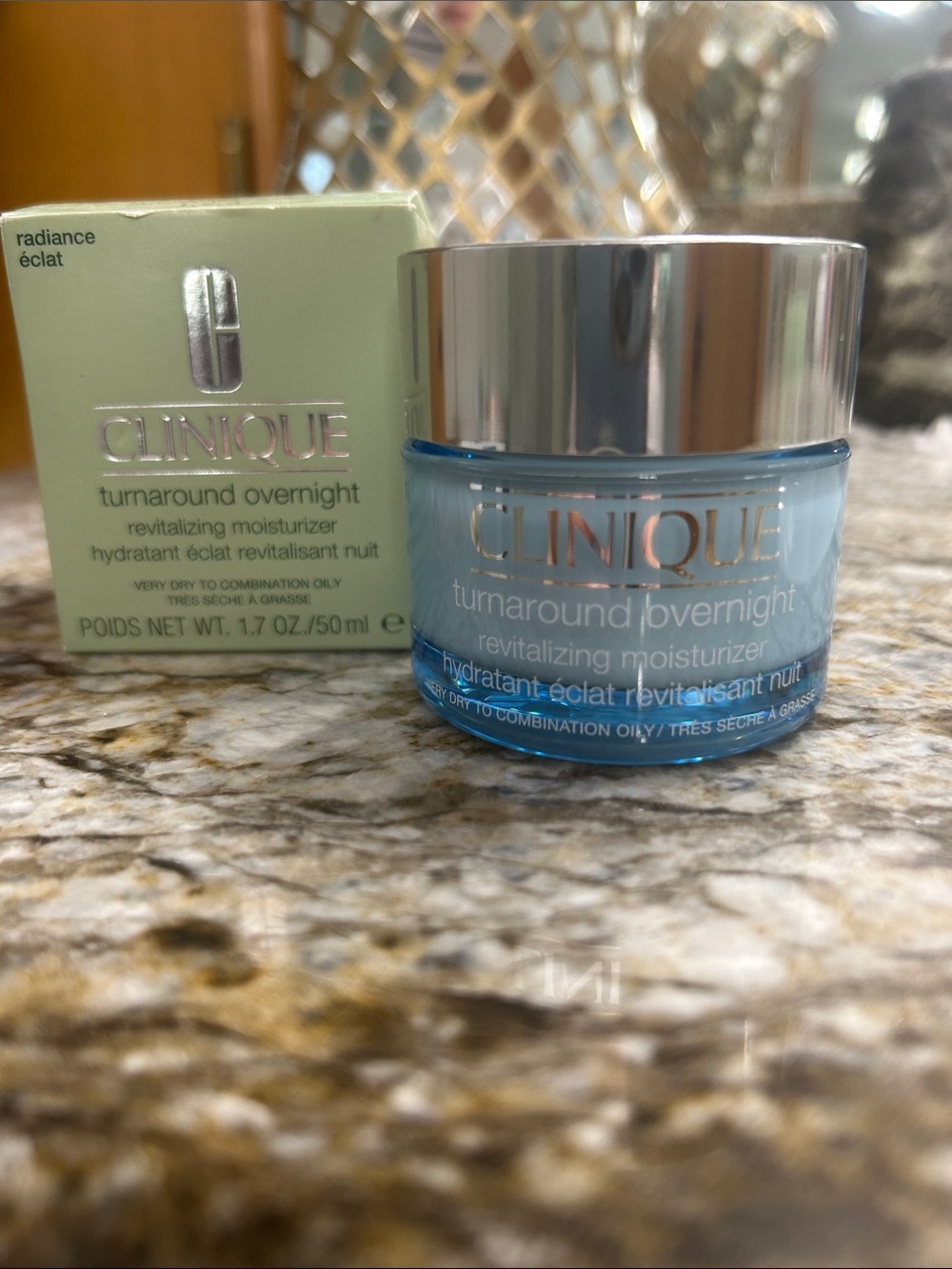 Clinique Turnaround Overnight